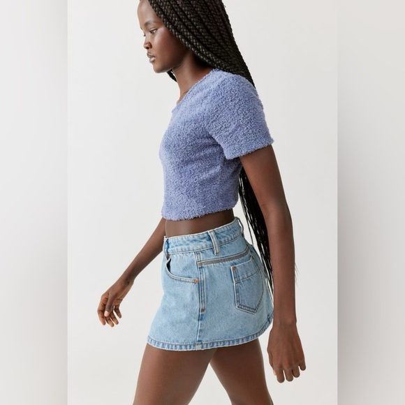 Urban Renewal Remnants Fuzzy Baby Tee NWT Size XS - Picture 5 of 11